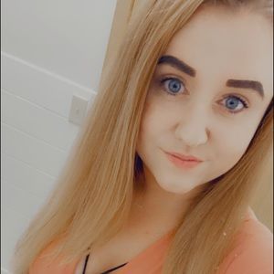 Meet your Posher, Carissa